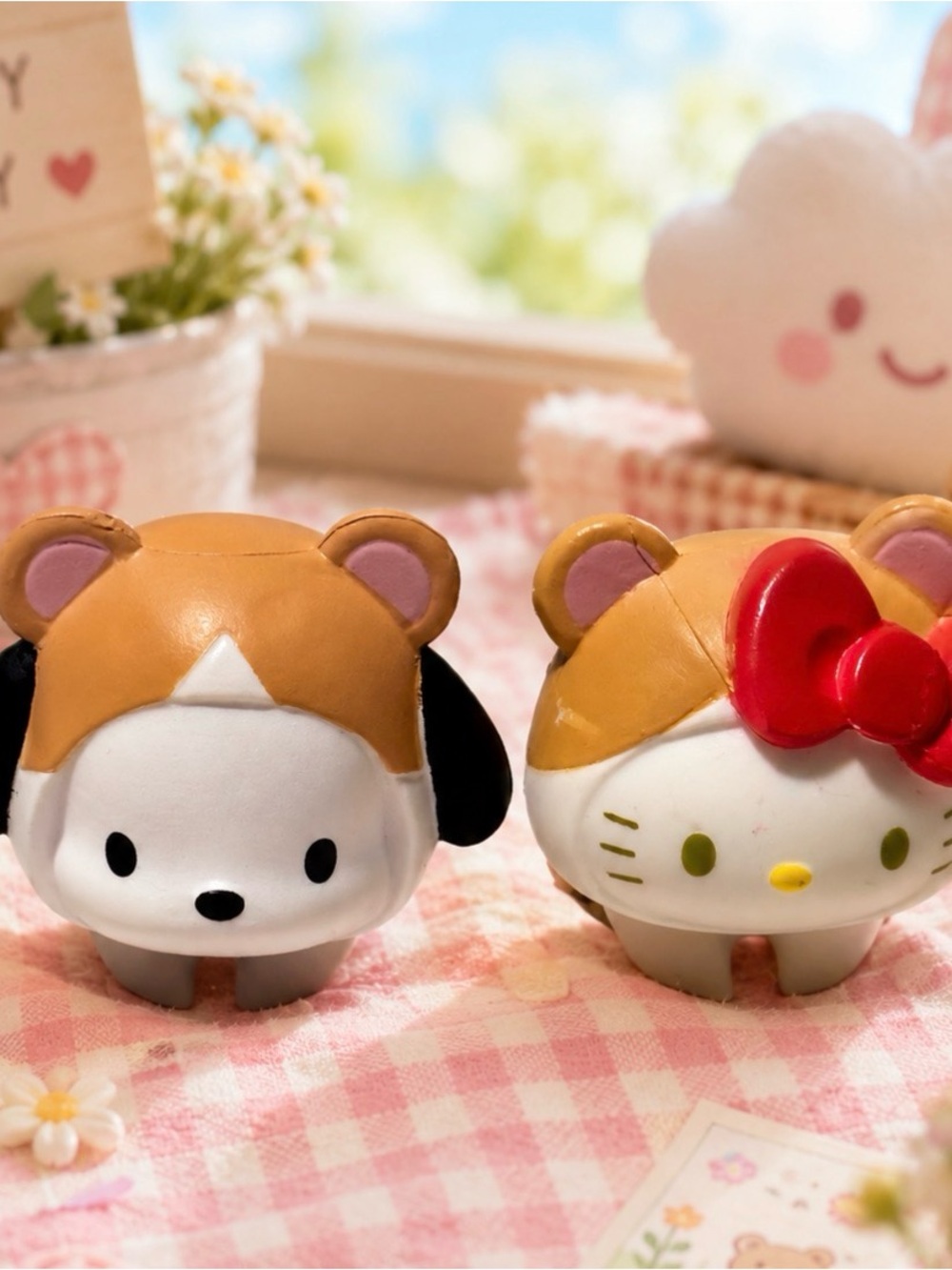 Hello Kitty & Pochacco Sanrio Small Figurine Duo